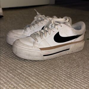 Nike Women's White and Black Sneakers
